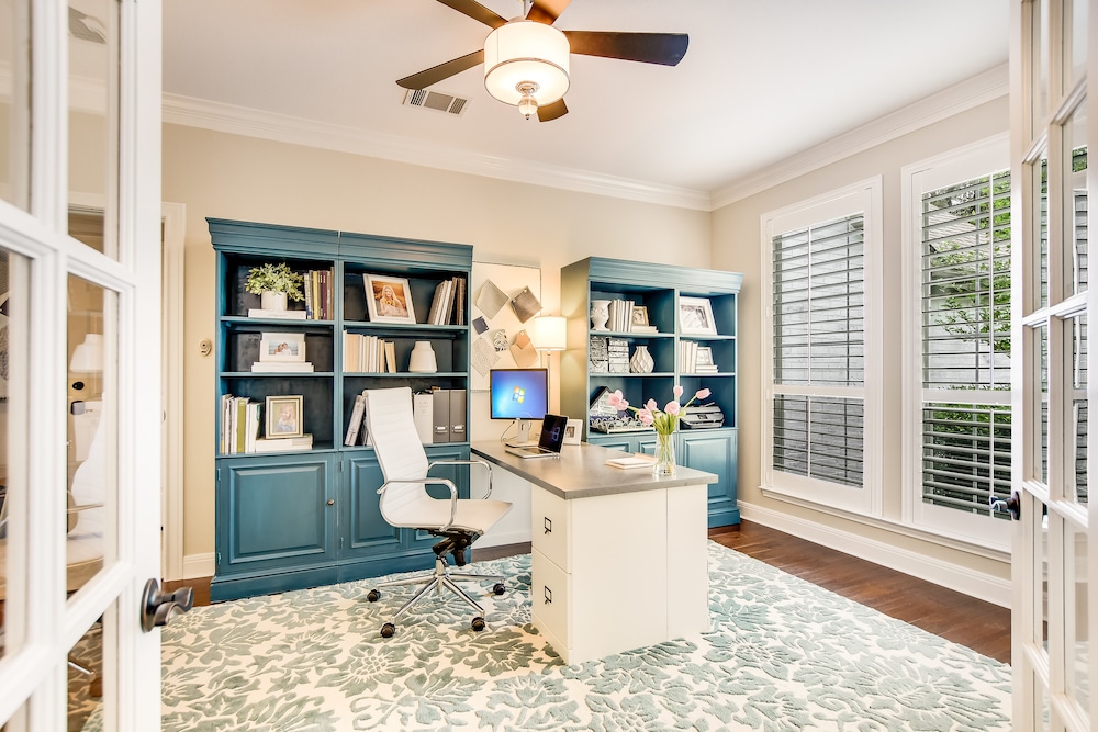 Bright Home Office Design