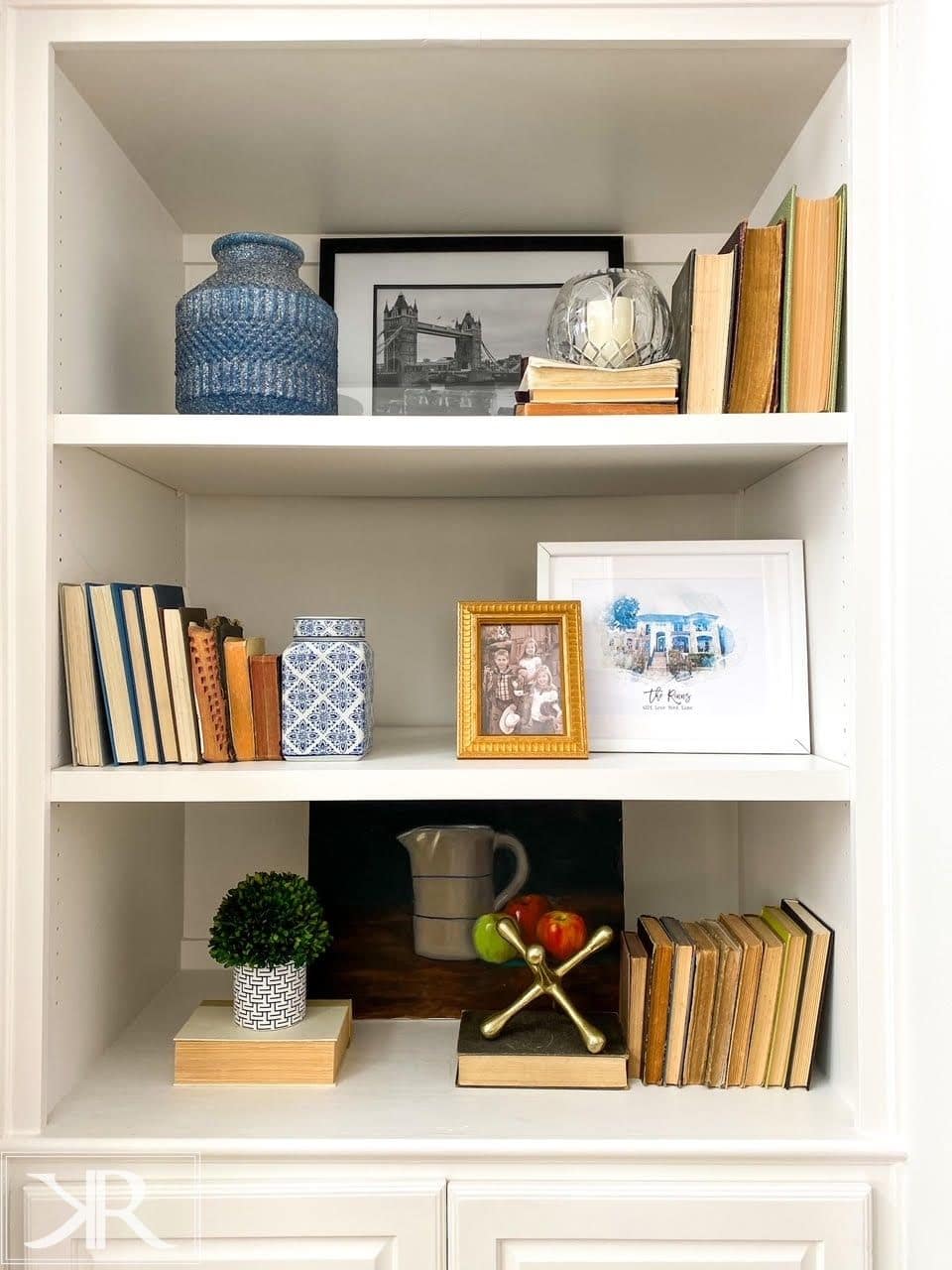 Style your Bookshelves in 10 Easy Steps - Kristen Rinn Design